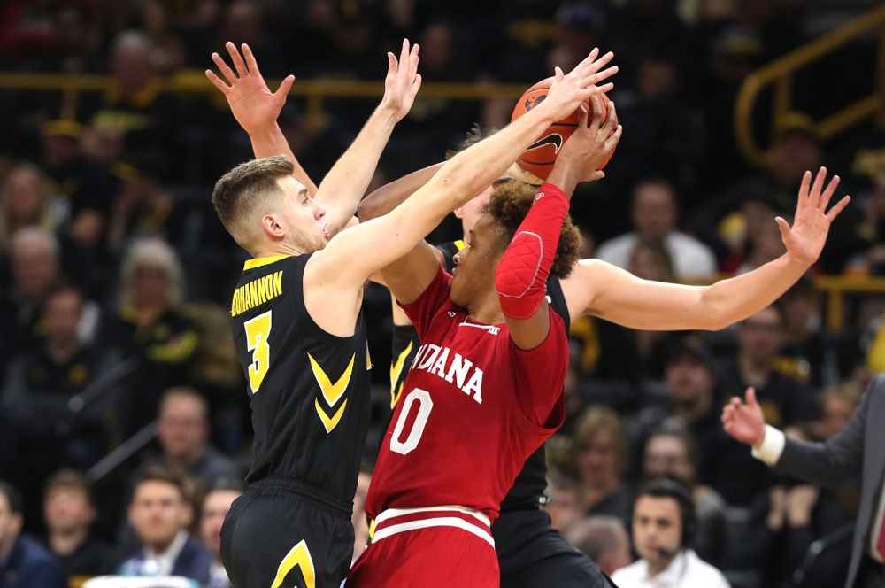 Iowa Hawkeyes guard Jordan Bohannon (3) against the Indiana Hoosiers Friday, February 22, 2019 at Carver-Hawkeye Arena. (Brian Ray/hawkeyesports.com)