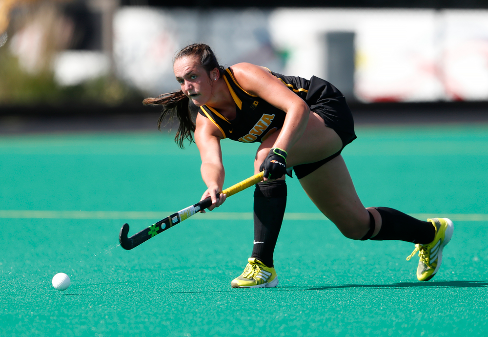Iowa Hawkeyes Anthe Nijziel (6) against the Penn Quakers Friday, September 14, 2018 at Grant Field. (Brian Ray/hawkeyesports.com)