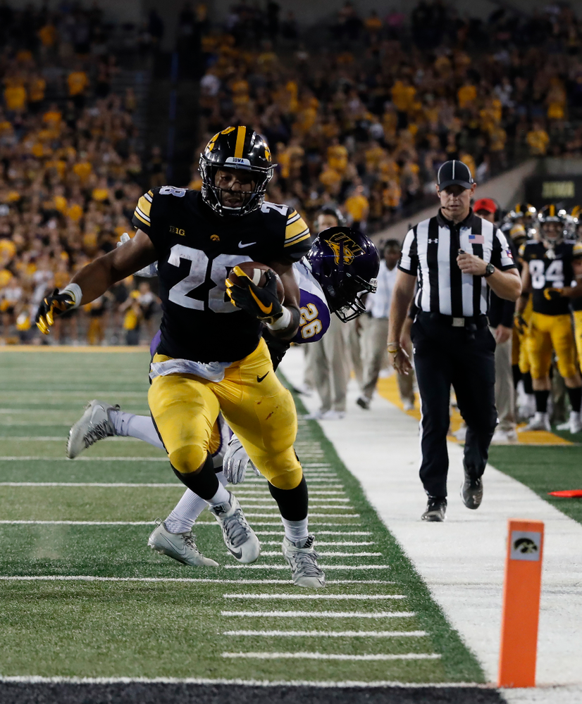 Iowa Hawkeyes running back Toren Young (28) against the Northern Iowa Panthers Saturday, September 15, 2018 at Kinnick Stadium. (Brian Ray/hawkeyesports.com)