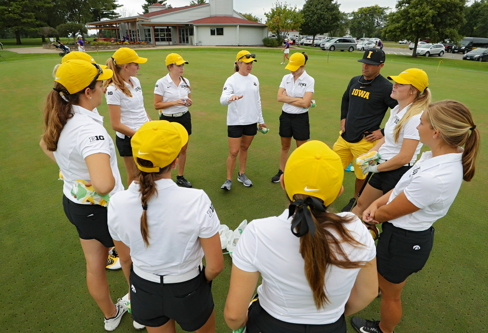 Iowa head coach Megan Menzel talks with her team before their dual against Northern Iowa at Pheasant Ridge Golf Course in Cedar Falls on Monday, Sep 2, 2019. (Stephen Mally/hawkeyesports.com)