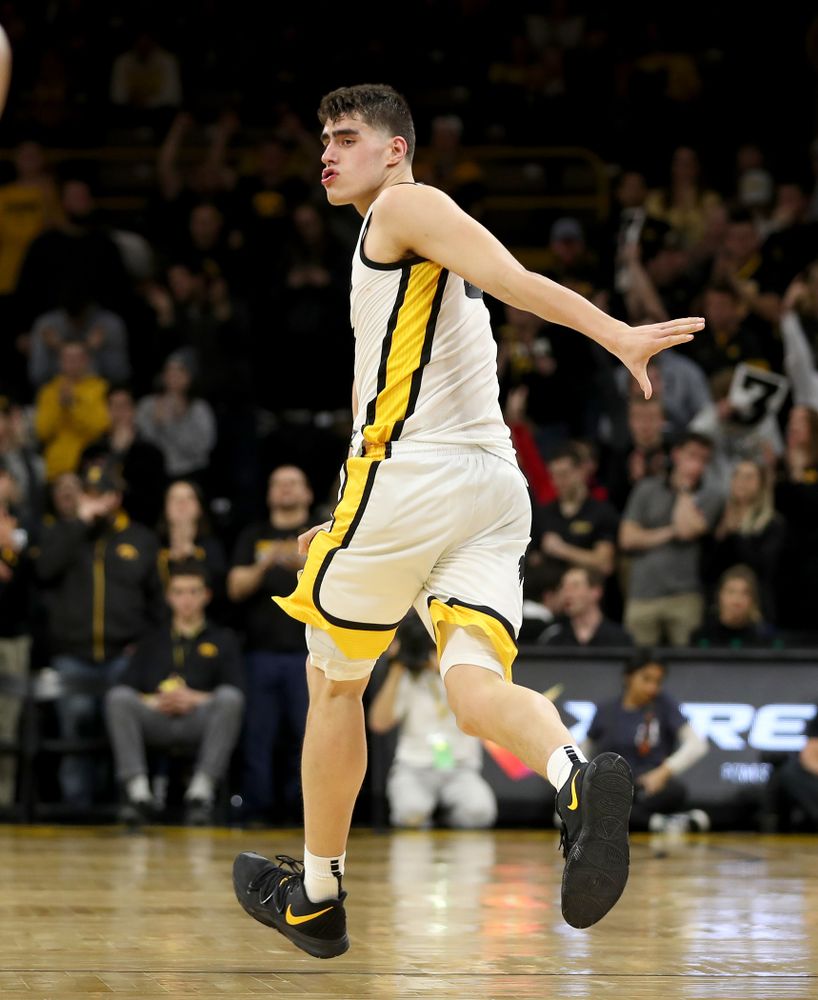 Iowa Hawkeyes forward Luka Garza (55) against the Michigan Wolverines Friday, January 17, 2020 at Carver-Hawkeye Arena. (Brian Ray/hawkeyesports.com)
