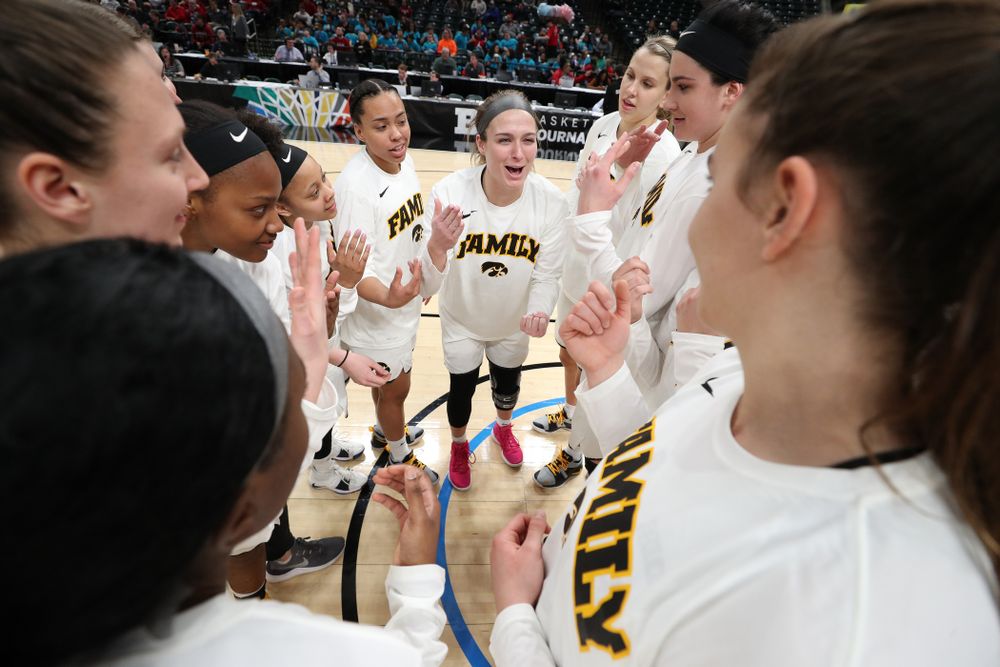 Iowa Hawkeyes guard Makenzie Meyer (3) against the Indiana Hoosiers in the quarterfinals of the Big Ten Tournament Friday, March 8, 2019 at Bankers Life Fieldhouse in Indianapolis, Ind. (Brian Ray/hawkeyesports.com)