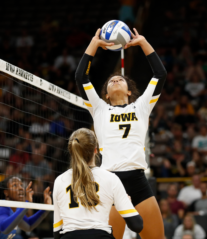 Iowa Hawkeyes setter Gabrielle Orr (7) against Eastern Illinois Sunday, September 9, 2018 at Carver-Hawkeye Arena. (Brian Ray/hawkeyesports.com)