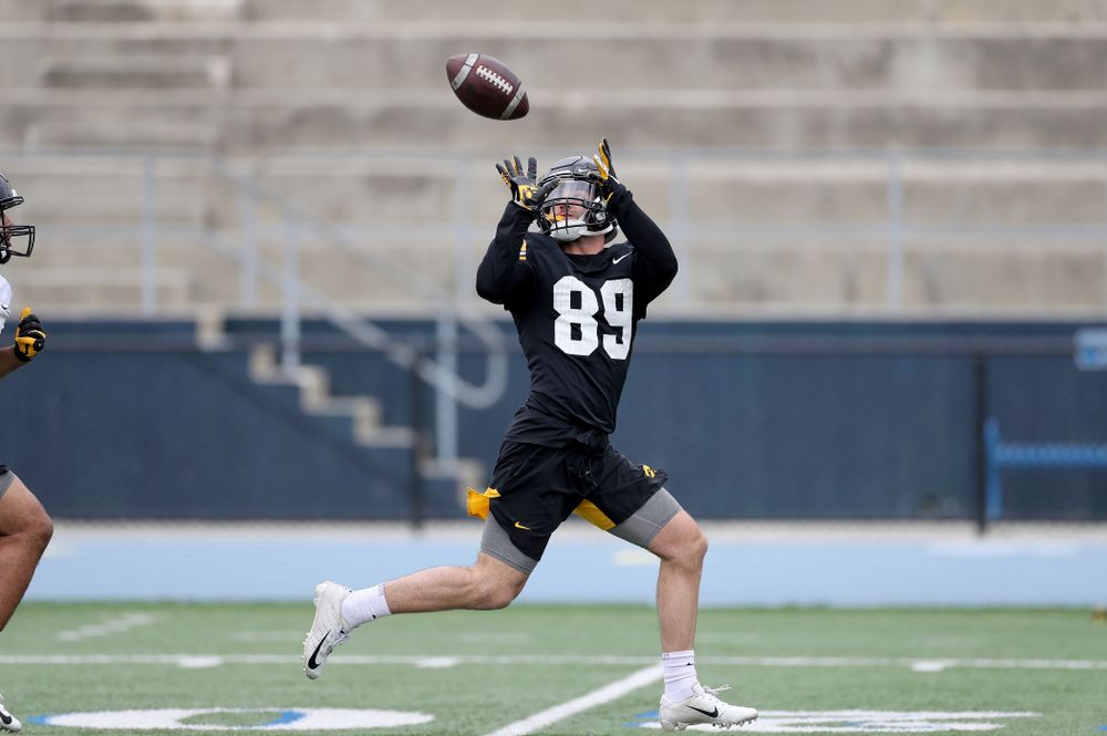 Iowa Hawkeyes wide receiver Nico Ragaini (89) makes a catch during practice Sunday, December 22, 2019 at Mesa College in San Diego. (Brian Ray/hawkeyesports.com)