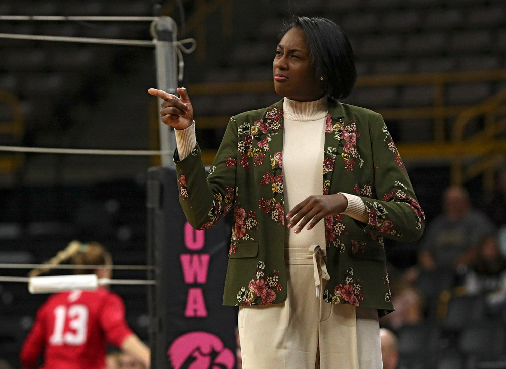Iowa head coach Vicki Brown points to a member of her team during their match at Carver-Hawkeye Arena in Iowa City on Sunday, Oct 20, 2019. (Stephen Mally/hawkeyesports.com)