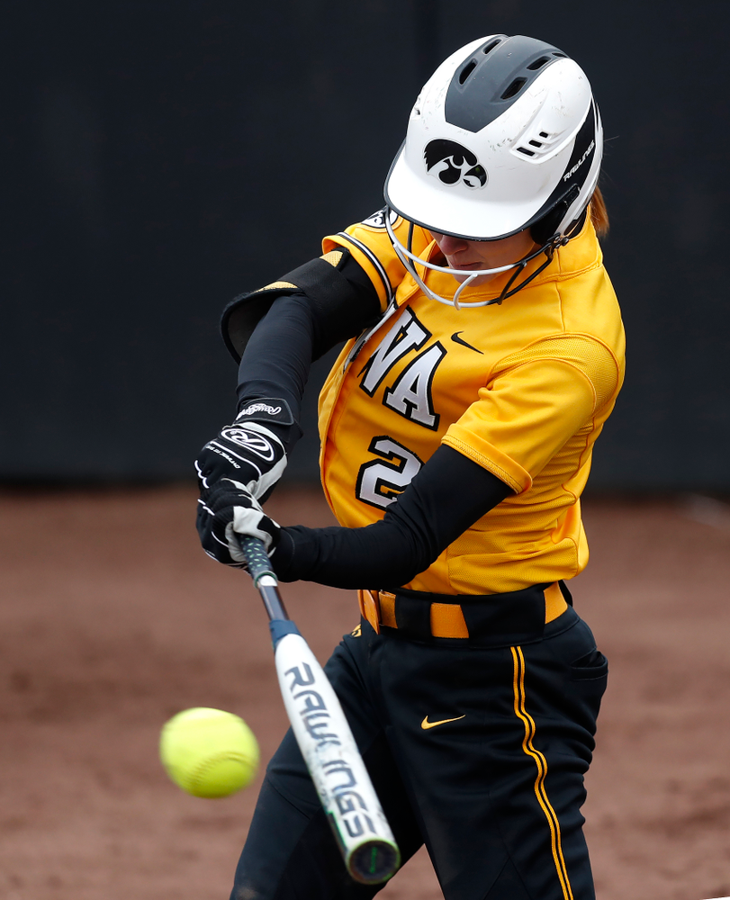 Iowa Hawkeyes infielder Aralee Bogar (2) against UW Green Bay Tuesday, March 27, 2018 at Bob Pearl Field. (Brian Ray/hawkeyesports.com)