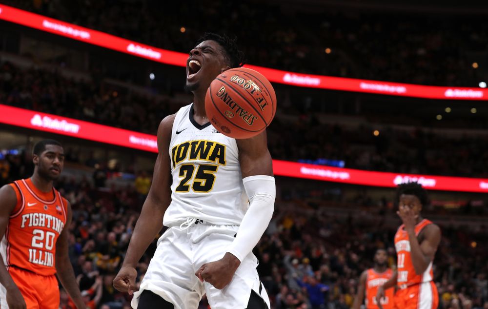 Iowa Hawkeyes forward Tyler Cook (25) against the Illinois Fighting Illini in the 2019 Big Ten Men's Basketball Tournament Thursday, March 14, 2019 at the United Center in Chicago. (Brian Ray/hawkeyesports.com)