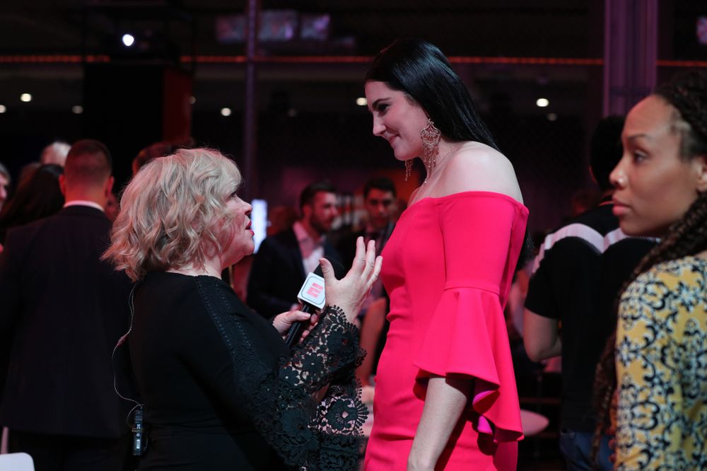 Iowa Hawkeyes forward Megan Gustafson (10) talks with ESPNÕs Holly Rowe before the 2019 WNBA Draft Wednesday, April 10, 2019 at Nike New York Headquarters in New York City. (Brian Ray/hawkeyesports.com)