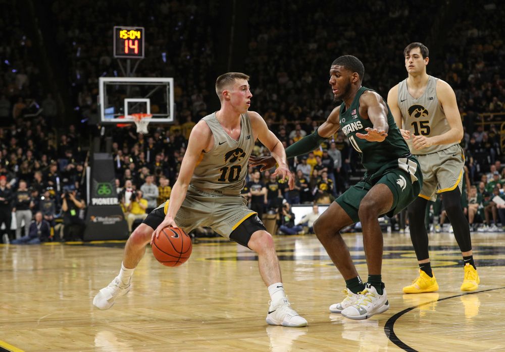 Iowa Hawkeyes guard Joe Wieskamp (10) against the Michigan State Spartans Thursday, January 24, 2019 at Carver-Hawkeye Arena. (Brian Ray/hawkeyesports.com)