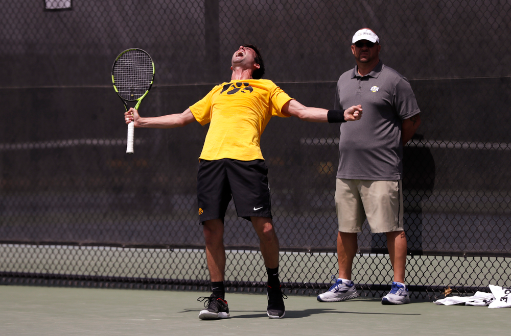Josh Silverstein against Northwestern in the first round of the 2018 Big Ten Men's Tennis Tournament Thursday, April 26, 2018 at the Hawkeye Tennis and Recreation Complex. (Brian Ray/hawkeyesports.com)