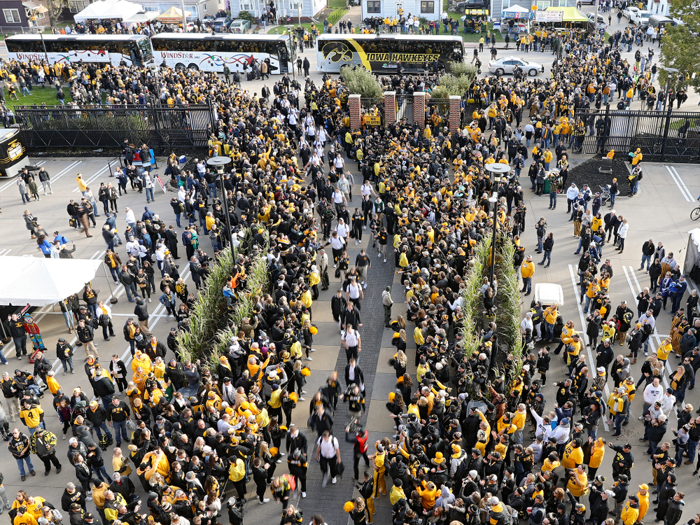 The Iowa Hawkeyes arrive before their game at Kinnick Stadium in Iowa City on Saturday, Oct 12, 2019. (Stephen Mally/hawkeyesports.com)