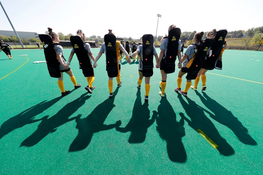 The Iowa Hawkeyes cross the line before their game against Indiana Sunday, September 16, 2018 at Grant Field. (Brian Ray/hawkeyesports.com)