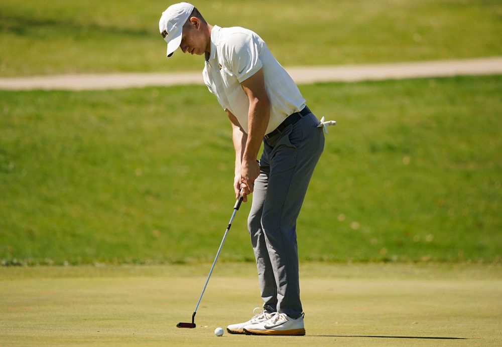 Iowa's Aaron DeNucci putts during the second round of the Hawkeye Invitational at Finkbine Golf Course in Iowa City on Saturday, Apr. 20, 2019. (Stephen Mally/hawkeyesports.com)