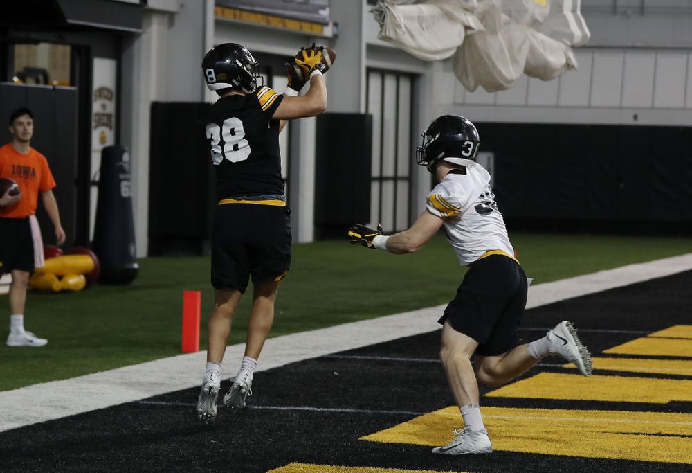 Iowa Hawkeyes tight end T.J. Hockenson (38) during preparation for the 2019 Outback Bowl Tuesday, December 18, 2018 at the Hansen Football Performance Center. (Brian Ray/hawkeyesports.com)