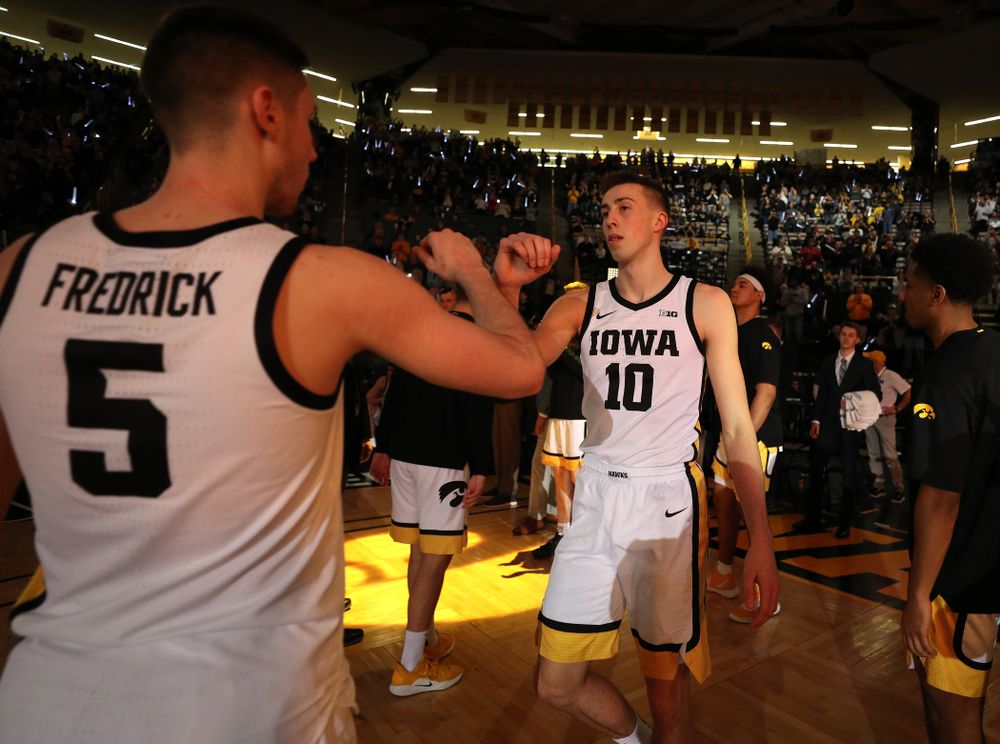 Iowa Hawkeyes guard Joe Wieskamp (10) against the Michigan Wolverines Friday, January 17, 2020 at Carver-Hawkeye Arena. (Brian Ray/hawkeyesports.com)