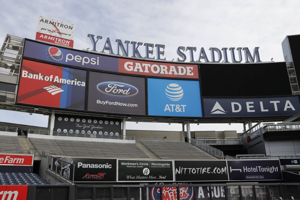Chalk Talk Clinic at Yankee Stadium in the Bronx, New York, on Dec. 26, 2017. (Darren Miller/hawkeyesports.com)