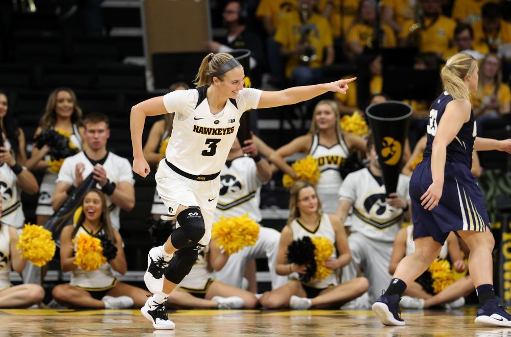 Iowa Hawkeyes guard Makenzie Meyer (3) against Oral Roberts University Friday, November 9, 2018 at Carver-Hawkeye Arena. (Brian Ray/hawkeyesports.com)