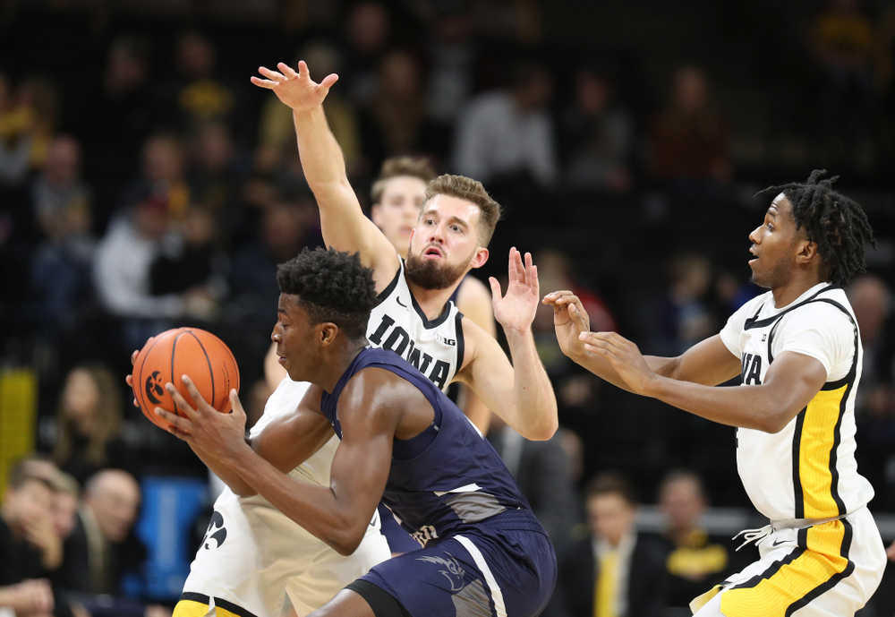 Iowa Hawkeyes guard Jordan Bohannon (3) against North Florida Thursday, November 21, 2019 at Carver-Hawkeye Arena. (Brian Ray/hawkeyesports.com)