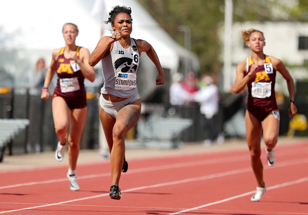 Iowa's Tria Simmons run during the women’s 200 meter dash in the heptathlon event on the first day of the Big Ten Outdoor Track and Field Championships at Francis X. Cretzmeyer Track in Iowa City on Friday, May. 10, 2019. (Stephen Mally/hawkeyesports.com)
