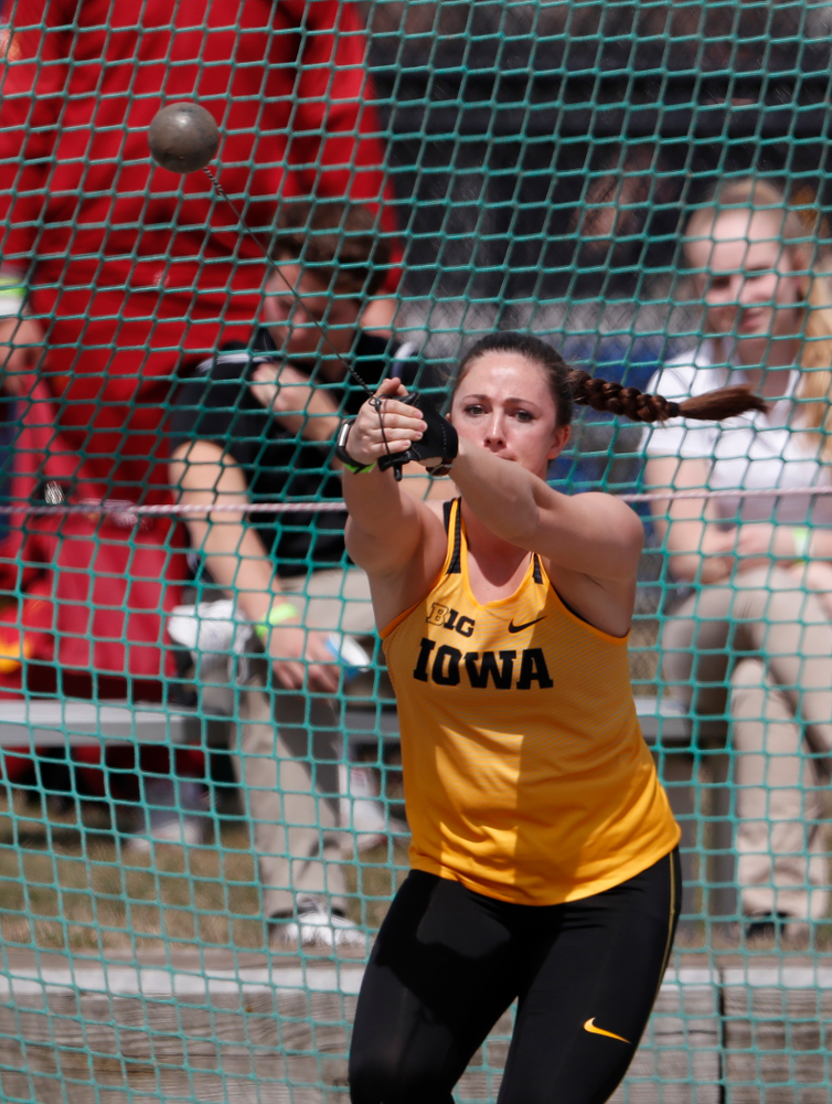 Iowa's Leah Colbert competes in the hammer throw during the 2018 MUSCO Twilight Invitational Thursday, April 12, 2018 at the Cretzmeyer Track. (Brian Ray/hawkeyesports.com)