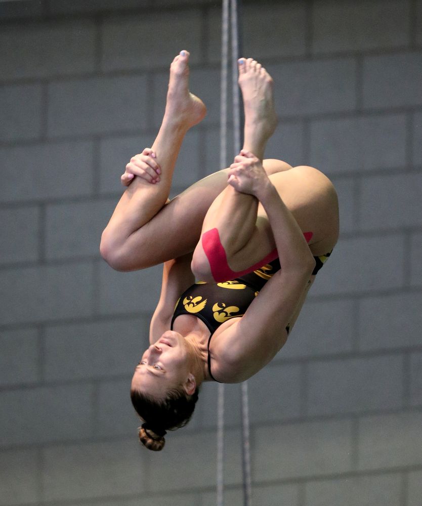 IowaÕs Samantha Tamborski competes on the 3 meter springboard against Notre Dame and Illinois Saturday, January 11, 2020 at the Campus Recreation and Wellness Center. (Brian Ray/hawkeyesports.com)