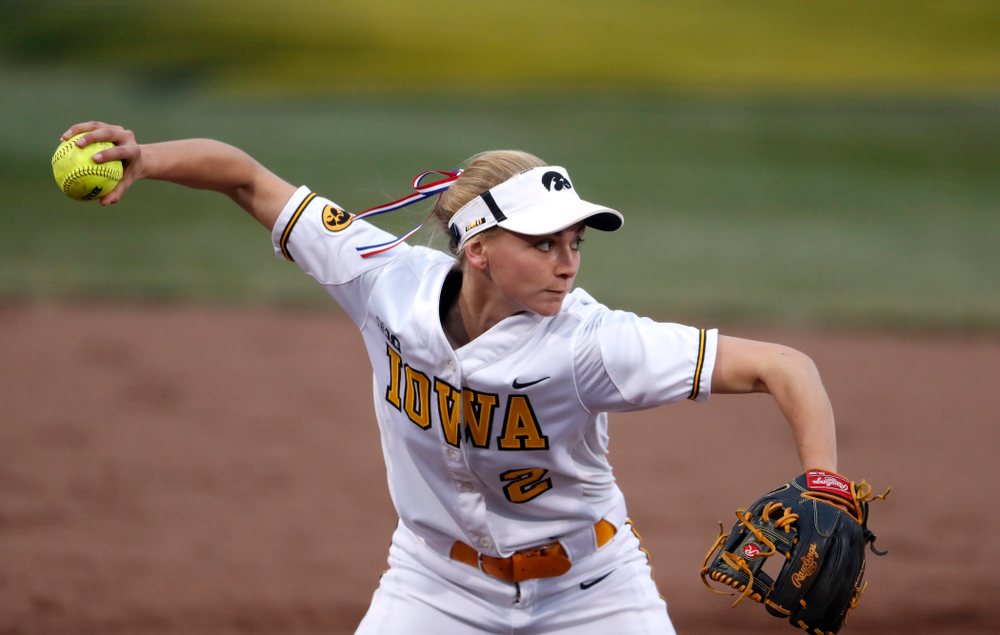 Iowa Hawkeyes infielder Aralee Bogar (2) against the Minnesota Golden Gophers Thursday, April 12, 2018 at Bob Pearl Field. (Brian Ray/hawkeyesports.com)