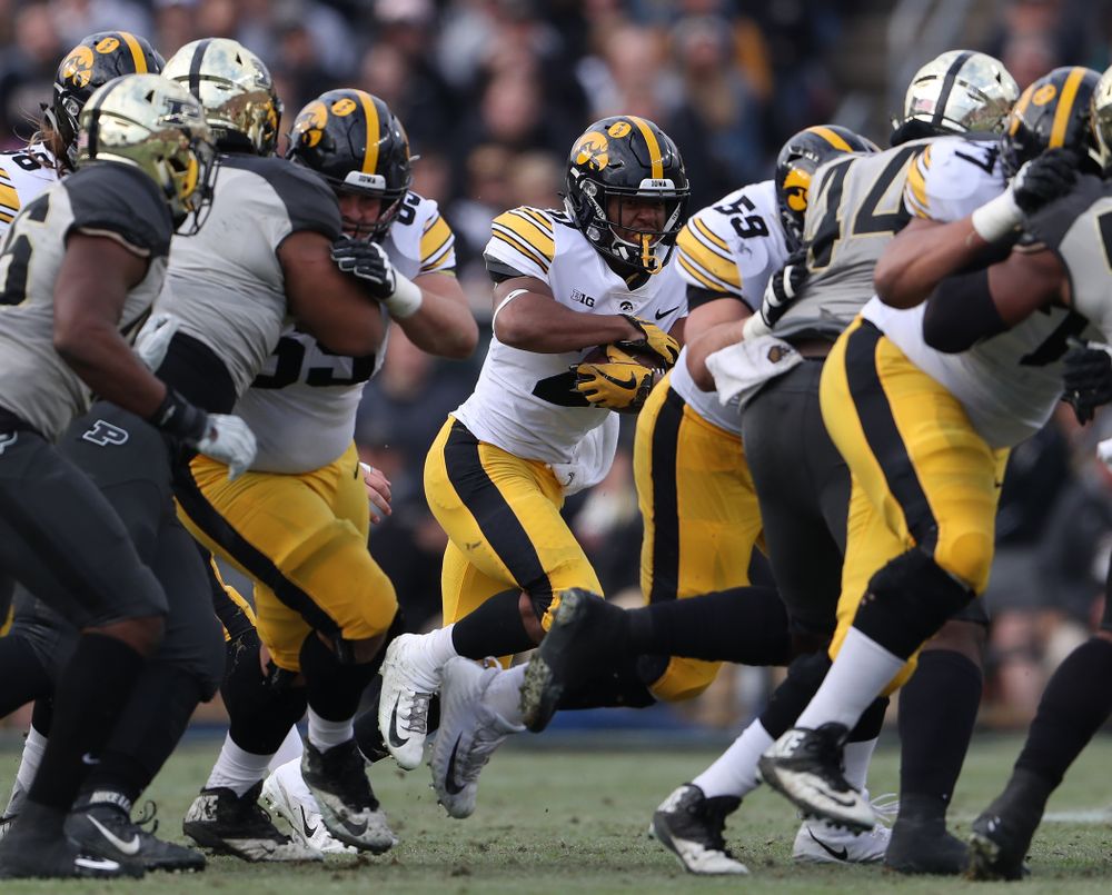 Iowa Hawkeyes running back Ivory Kelly-Martin (21) against the Purdue Boilermakers Saturday, November 3, 2018 Ross Ade Stadium in West Lafayette, Ind. (Brian Ray/hawkeyesports.com)