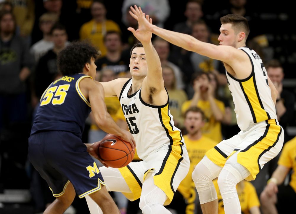 Iowa Hawkeyes forward Ryan Kriener (15) against the Michigan Wolverines Friday, January 17, 2020 at Carver-Hawkeye Arena. (Brian Ray/hawkeyesports.com)