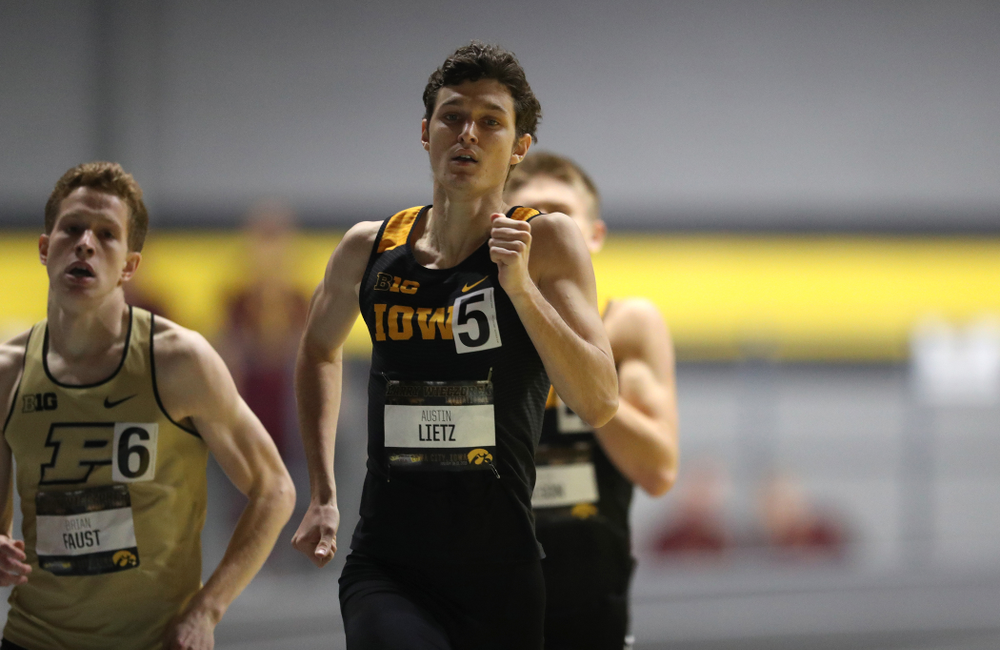 Iowa's Austin Lietz runs the 600 meter premier during the 2019 Larry Wieczorek Invitational Friday, January 18, 2019 at the Hawkeye Tennis and Recreation Center. (Brian Ray/hawkeyesports.com)