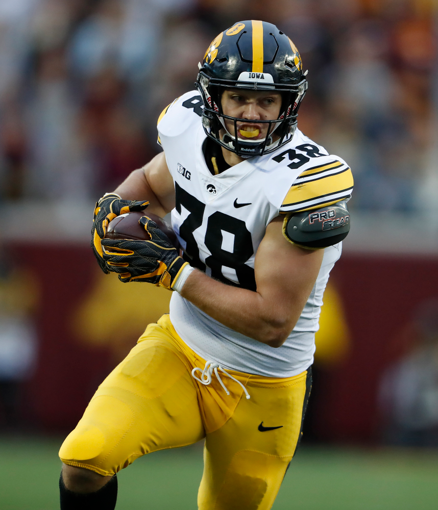 Iowa Hawkeyes tight end T.J. Hockenson (38) against the Minnesota Golden Gophers Saturday, October 6, 2018 at TCF Bank Stadium. (Brian Ray/hawkeyesports.com)