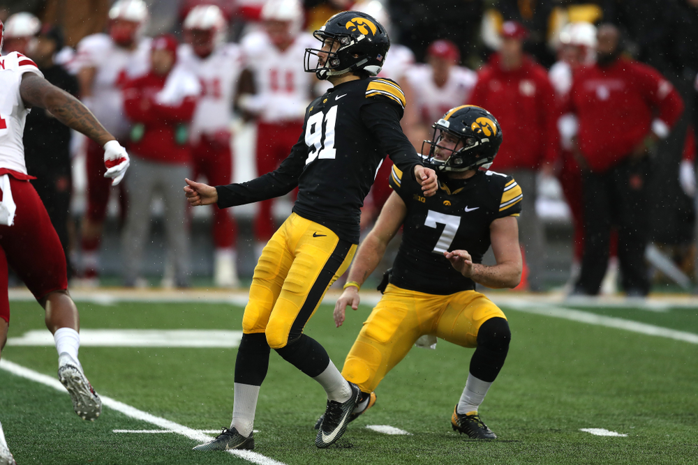 Iowa Hawkeyes place kicker Miguel Recinos (91) kicks the game winning field goal against the Nebraska Cornhuskers Friday, November 23, 2018 at Kinnick Stadium. (Brian Ray/hawkeyesports.com)