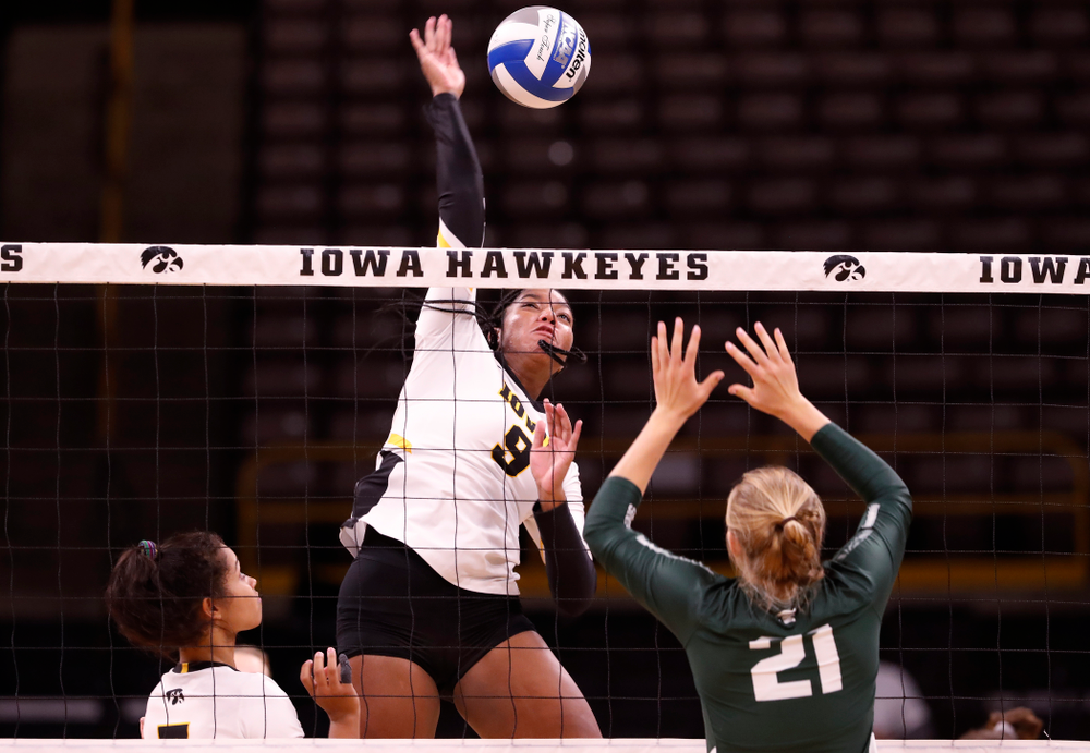 Iowa Hawkeyes middle blocker Amiya Jones (9) against the Michigan State Spartans Friday, September 21, 2018 at Carver-Hawkeye Arena. (Brian Ray/hawkeyesports.com)