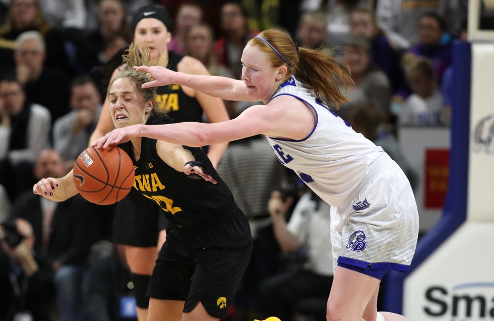 Iowa Hawkeyes guard Kathleen Doyle (22) against the Drake Bulldogs Friday, December 21, 2018 at the Knapp Center in Des Moines. (Brian Ray/hawkeyesports.com)