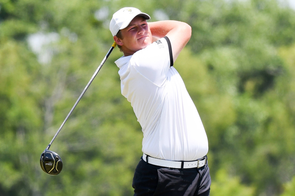 Freshman Alex Schaake competes in the first round of the NCAA Men's Golf Regional. (Photo:SE Sports Media/Sideline Sports).