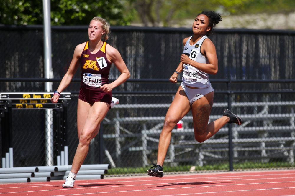 Iowa's Tria Simmons runs during the women's 200-meter dash at the Big Ten Outdoor Track and Field Championships at Francis X. Cretzmeyer Track on Friday, May 10, 2019. (Lily Smith/hawkeyesports.com)