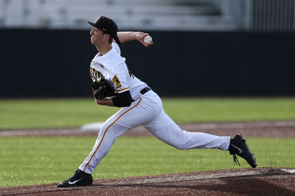 Iowa pitcher Duncan Davitt at baseball vs Milwaukee on Tuesday, April 23, 2019 at Duane Banks Field. (Lily Smith/hawkeyesports.com)