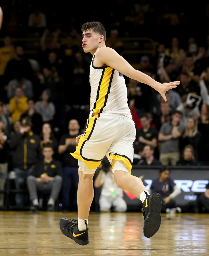 Iowa Hawkeyes forward Luka Garza (55) against the Michigan Wolverines Friday, January 17, 2020 at Carver-Hawkeye Arena. (Brian Ray/hawkeyesports.com)