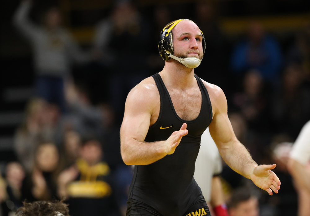 Iowa's Alex Marinelli wrestles Indiana's Dillon Hoey at 165 pounds Friday, February 15, 2019 at Carver-Hawkeye Arena. (Brian Ray/hawkeyesports.com)