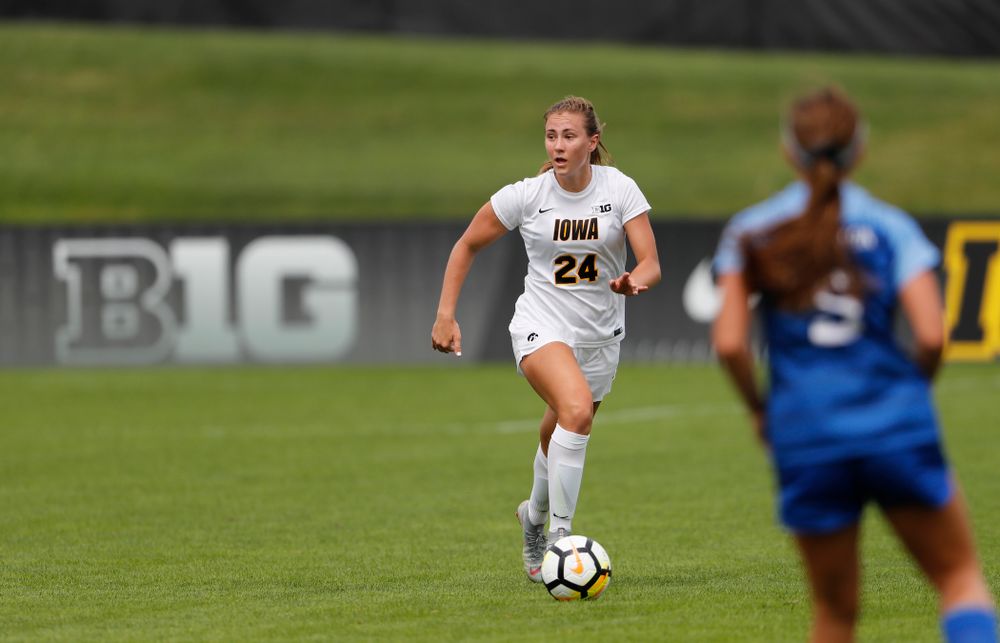 Iowa Hawkeyes Sara Wheaton (24) against the Creighton Bluejays Sunday, August 19, 2018 at the Iowa Soccer Complex. (Brian Ray/hawkeyesports.com)