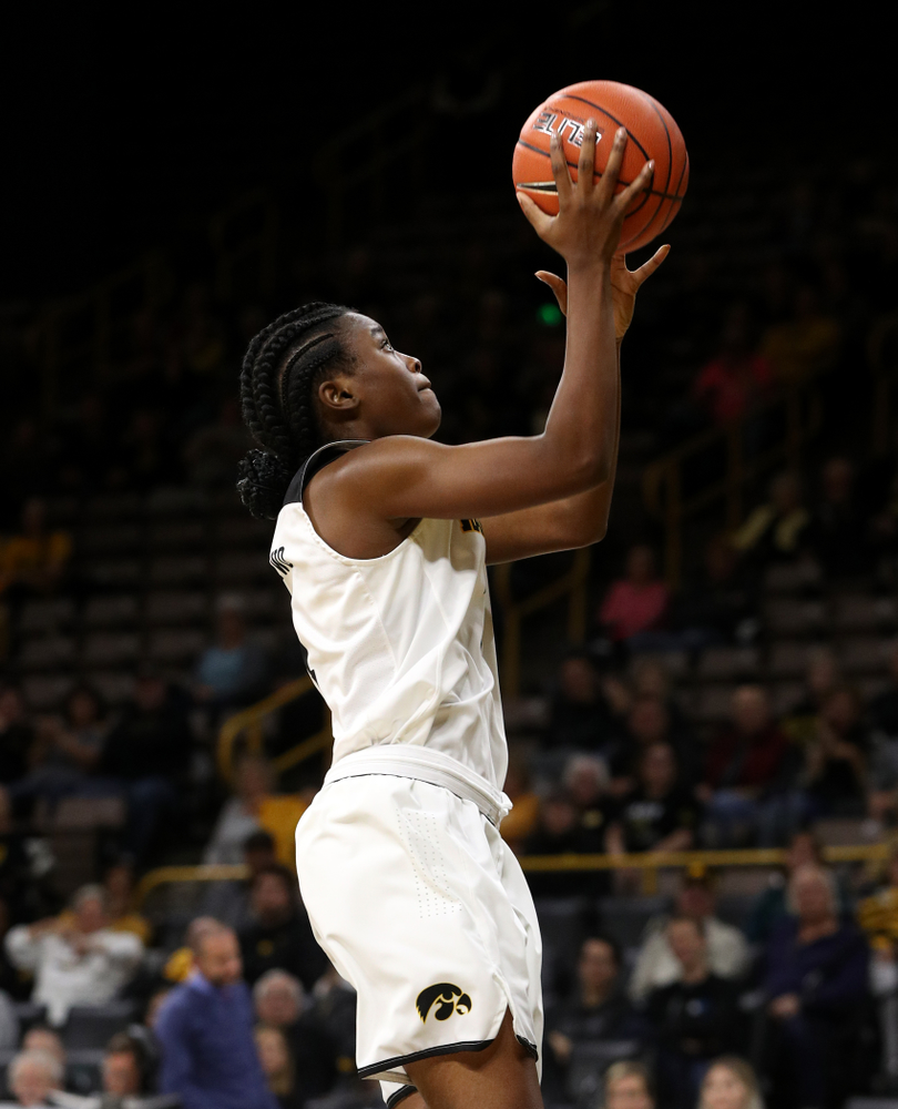 Iowa Hawkeyes guard Tomi Taiwo (1) against Dakota Wesleyan University Tuesday, November 6, 2018 at Carver-Hawkeye Arena. (Brian Ray/hawkeyesports.com)