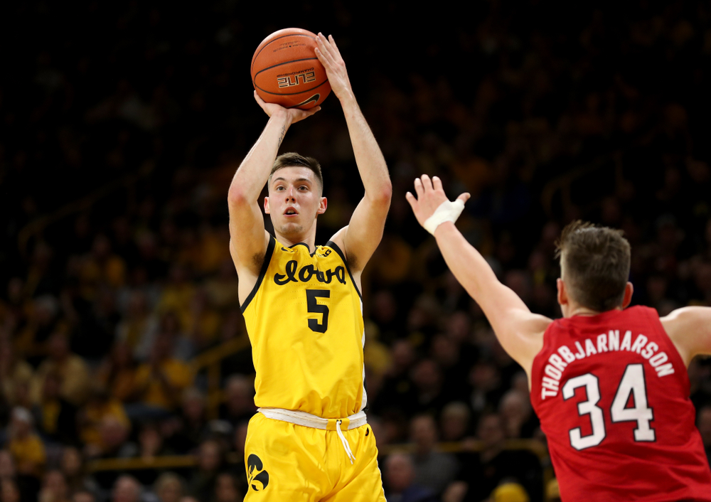 Iowa Hawkeyes guard CJ Fredrick (5) against the Nebraska Cornhuskers Saturday, February 8, 2020 at Carver-Hawkeye Arena. (Brian Ray/hawkeyesports.com)