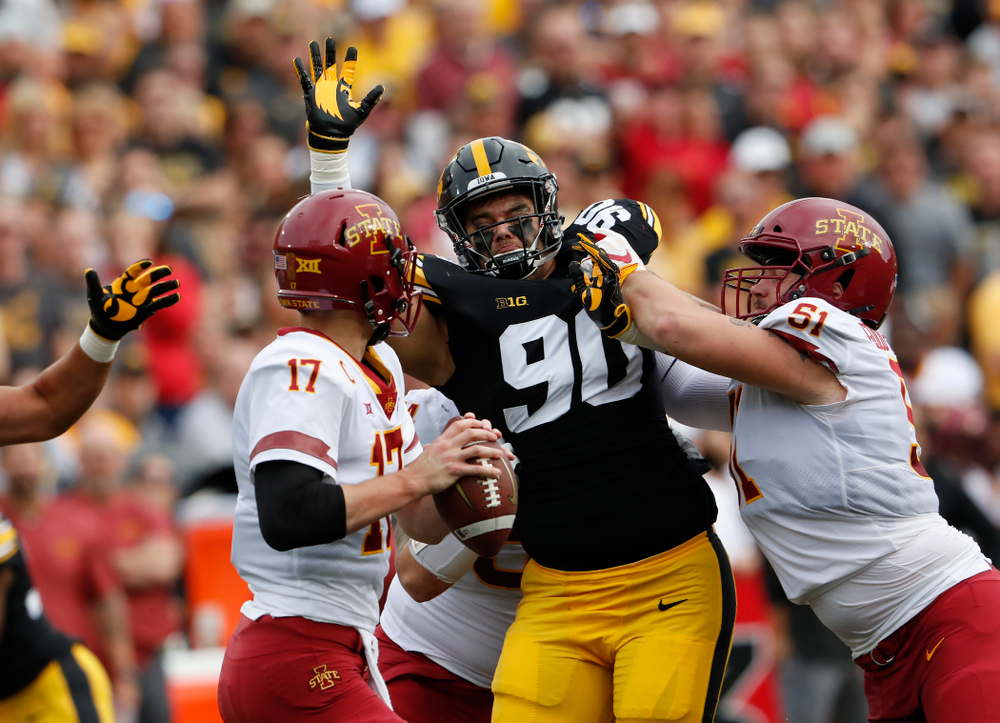 Iowa Hawkeyes defensive end Sam Brincks (90) against the Iowa State Cyclones Saturday, September 8, 2018 at Kinnick Stadium. (Brian Ray/hawkeyesports.com)
