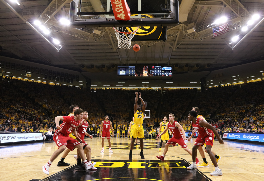 Iowa Hawkeyes forward Tyler Cook (25) against the Wisconsin Badgers Friday, November 30, 2018 at Carver-Hawkeye Arena. (Brian Ray/hawkeyesports.com)
