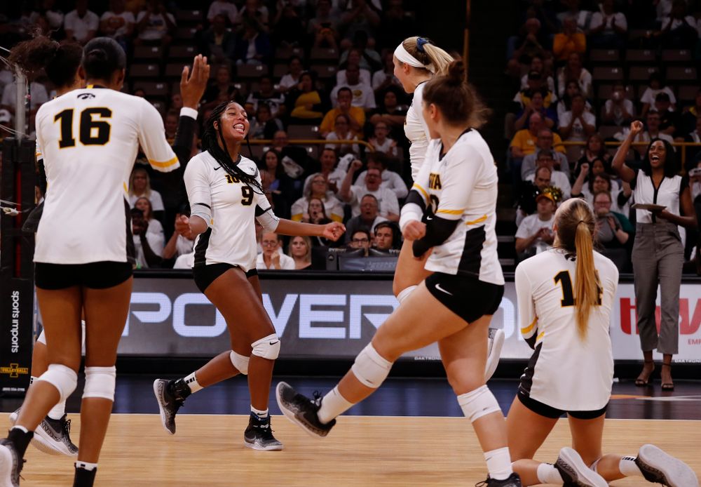 Iowa Hawkeyes middle blocker Amiya Jones (9) against the Michigan State Spartans Friday, September 21, 2018 at Carver-Hawkeye Arena. (Brian Ray/hawkeyesports.com)