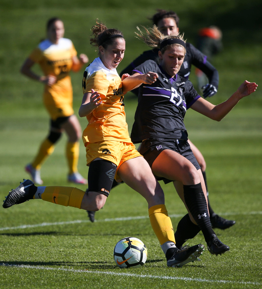 Iowa Hawkeyes midfielder Josie Durr (25) dribbles the ball during a game against Northwestern at the Iowa Soccer Complex on October 21, 2018. (Tork Mason/hawkeyesports.com)