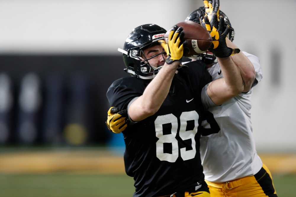 Iowa Hawkeyes wide receiver Nico Ragaini (89) Wednesday, April 4, 2018 at the Hansen Football Performance Center. (Brian Ray/hawkeyesports.com)