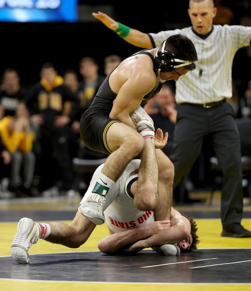 Iowa’s Pat Lugo wrestles Ohio State’s Sammy Sasso at 149 pounds Friday, January 24, 2020 at Carver-Hawkeye Arena. Sasso won the match with a 2-1 in overtime. (Brian Ray/hawkeyesports.com)