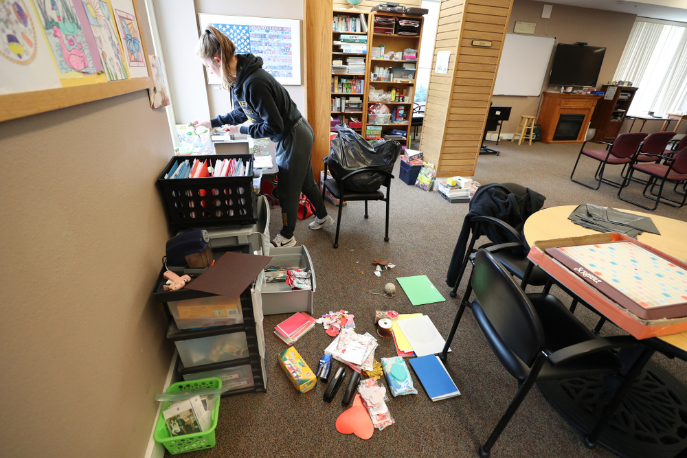 Members of the WomenÕs Soccer team volunteer at Pathways Adult Day Health Center during the annual Iowa Athletics Day of Caring Sunday, April 28, 2019 in Iowa City. (Brian Ray/hawkeyesports.com)