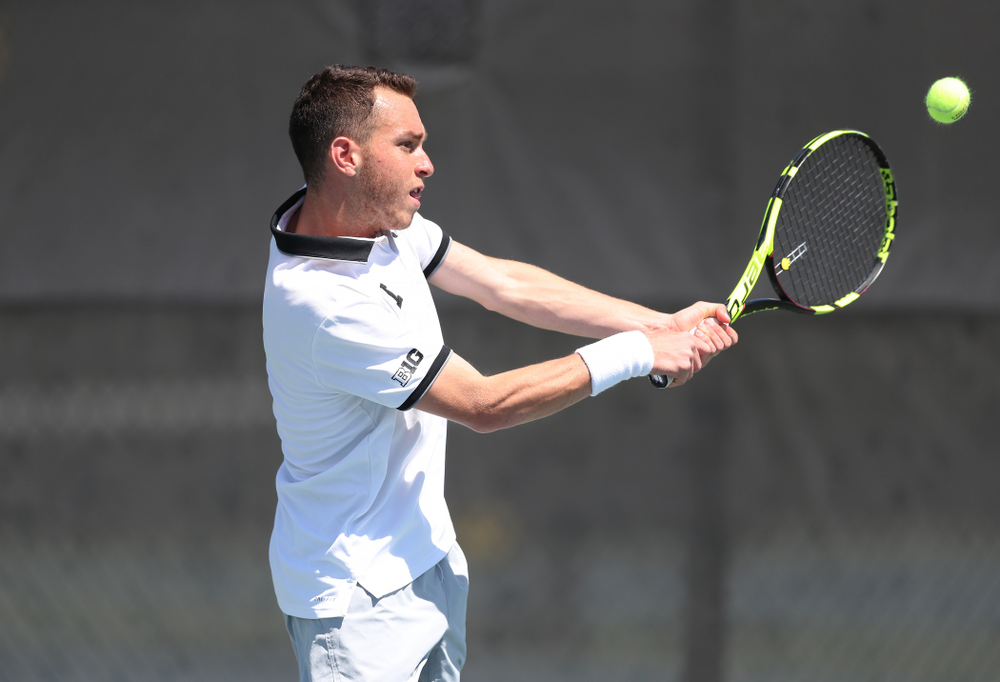 IowaÕs Kareem Allaf against the Michigan Wolverines Sunday, April 21, 2019 at the Hawkeye Tennis and Recreation Complex. (Brian Ray/hawkeyesports.com)