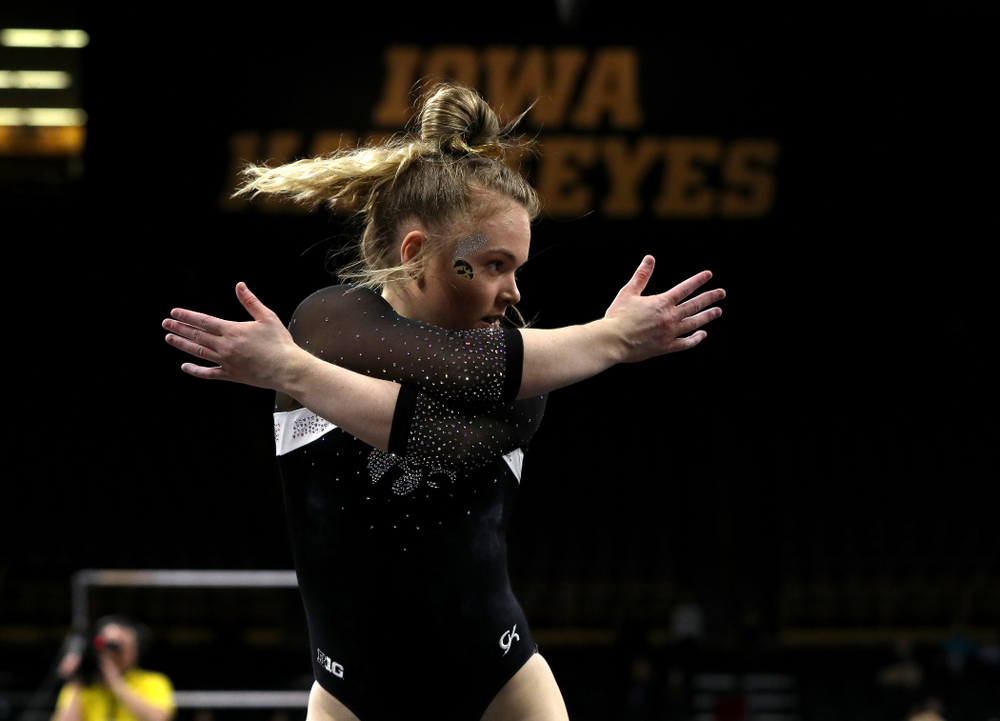Iowa's Charlotte Sullivan competes on the floor against the Rutgers Scarlet Knights Saturday, January 26, 2019 at Carver-Hawkeye Arena. (Brian Ray/hawkeyesports.com)